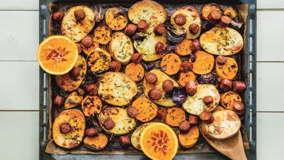 Latbakad potatis med chorizo och apelsin